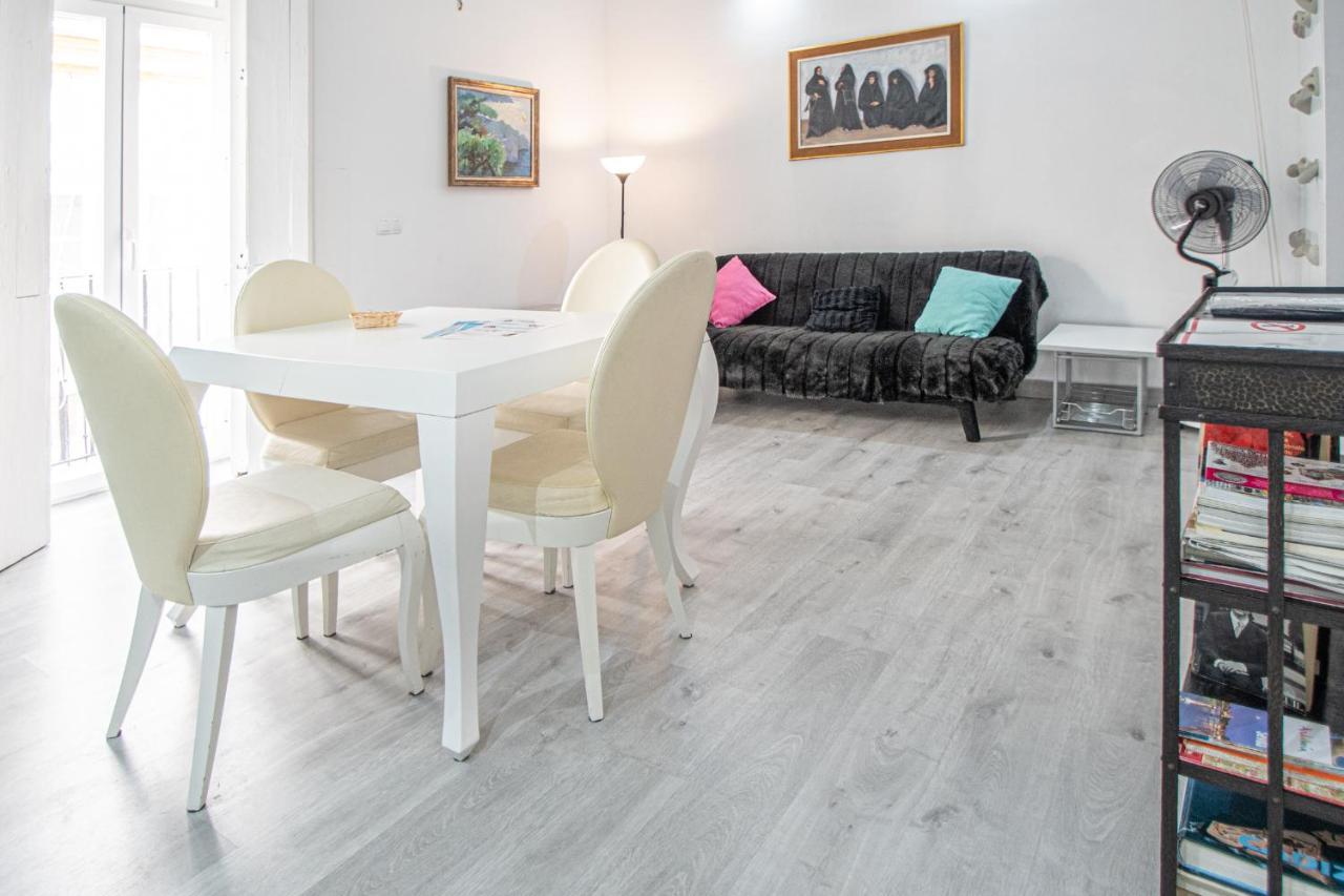 Apartamento El Cobijo De กาดิซ ภายนอก รูปภาพ