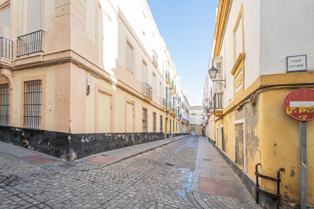 Apartamento El Cobijo De กาดิซ ภายนอก รูปภาพ